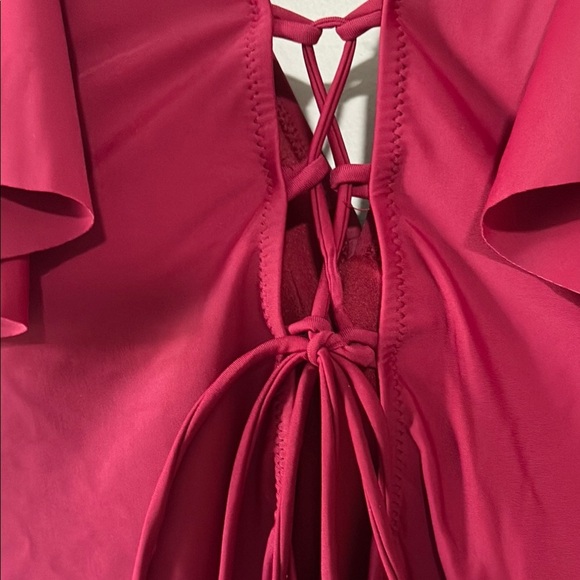 Elegant Burgundy Women's swimsuit Size XL - Picture 3 of 3